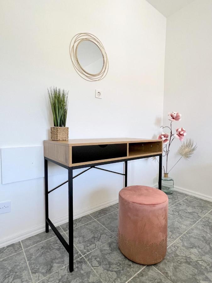 Rab City Apartment Greeny Rab Town Bagian luar foto