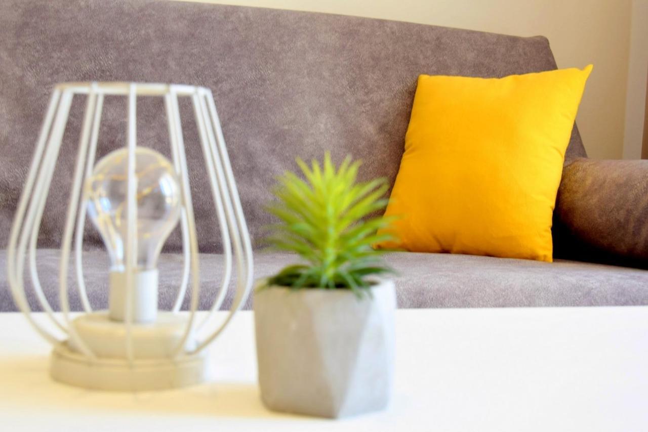Rab City Apartment Greeny Rab Town Bagian luar foto